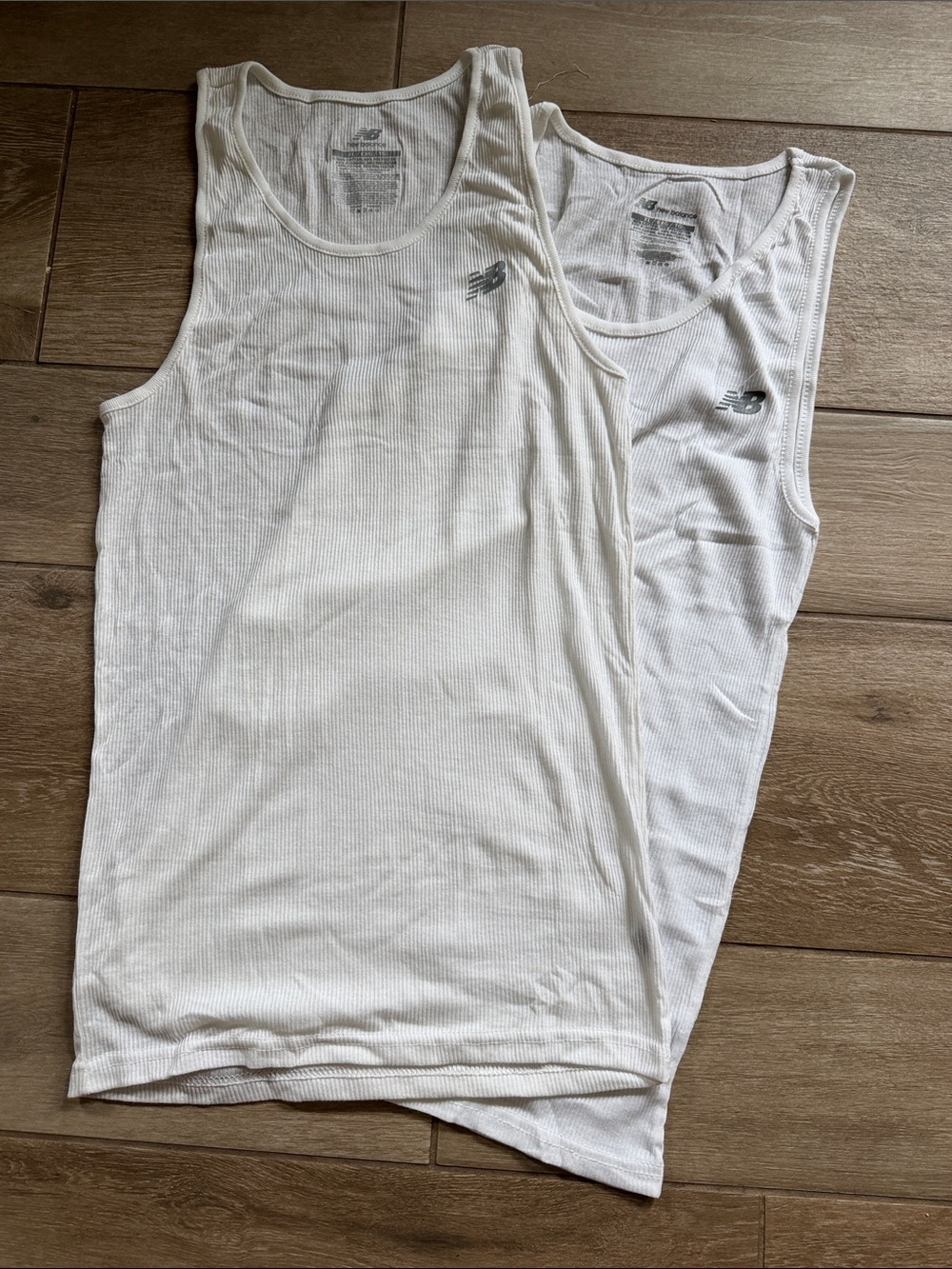 2 XL Ribbed Tank Tops